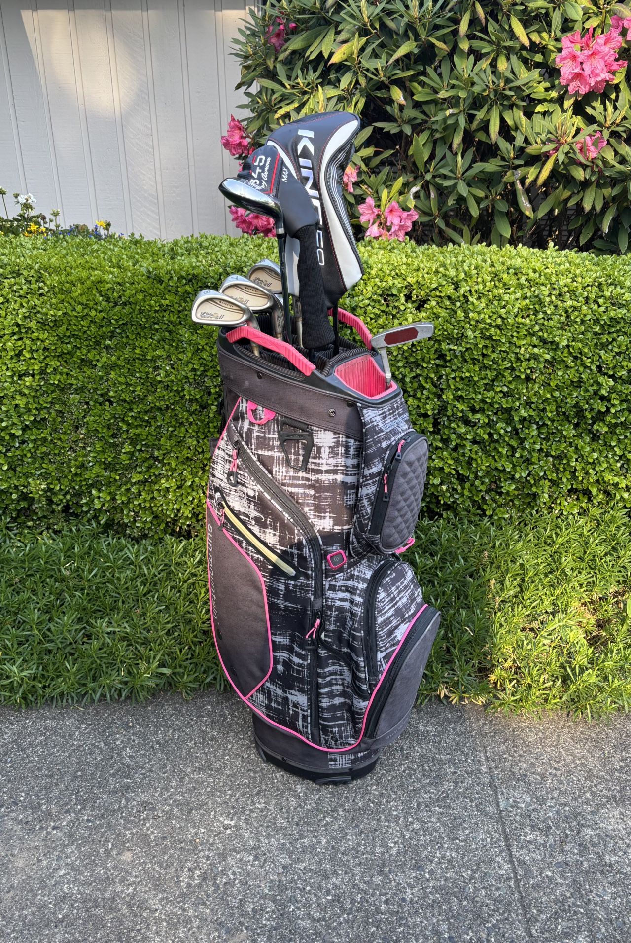 Ladies Cobra, Adams, Sun Mountain Golf Clubs Set