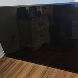 Samsung 75" TV