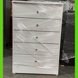 5 drawers dresser/ Five drawers dresser