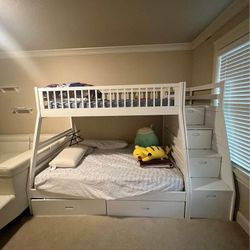 💐Jason White Finish Twin/Full Bunk Bed
$1,089.00 $1,680.00
ACME$20 Down Payment and delivery available 