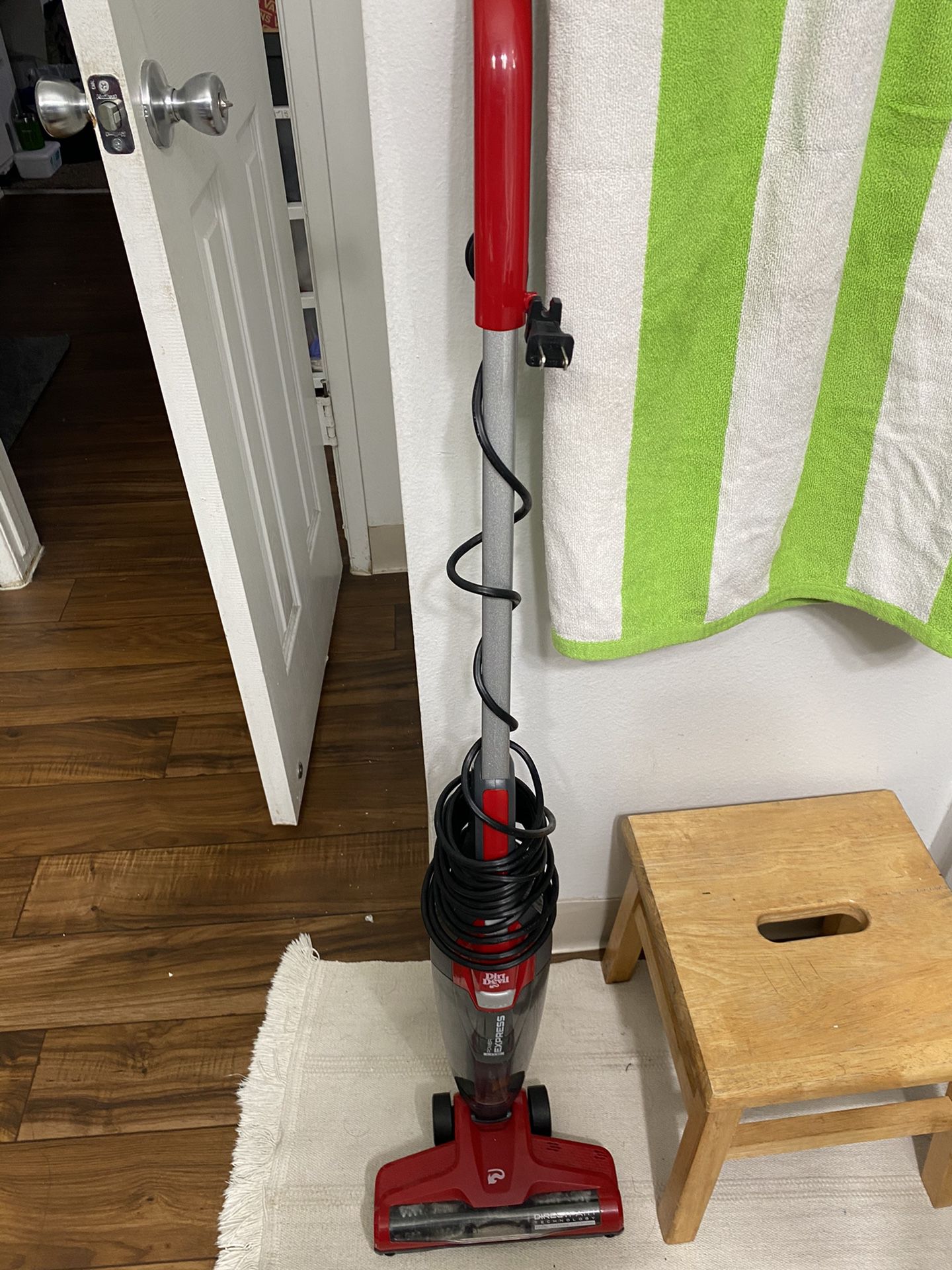 Dirt devil vacuum cleaner and Bar Height kitchen table