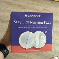 Lansinoh Stay Dry Disposable Nursing Pads, Soft and Super Absorbent Breast Pads, Breastfeeding Es