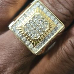10kt Gold Diamond Ring