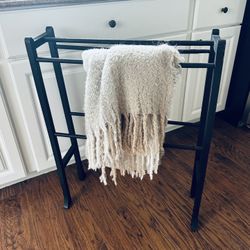 Blanket Rack 
