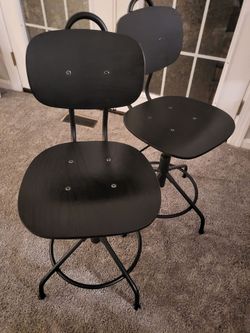 2 convertible regular and high chair