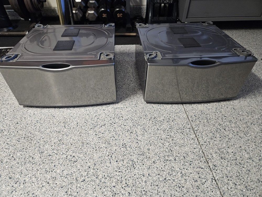 Samsung Laundry Pedestals - Like New