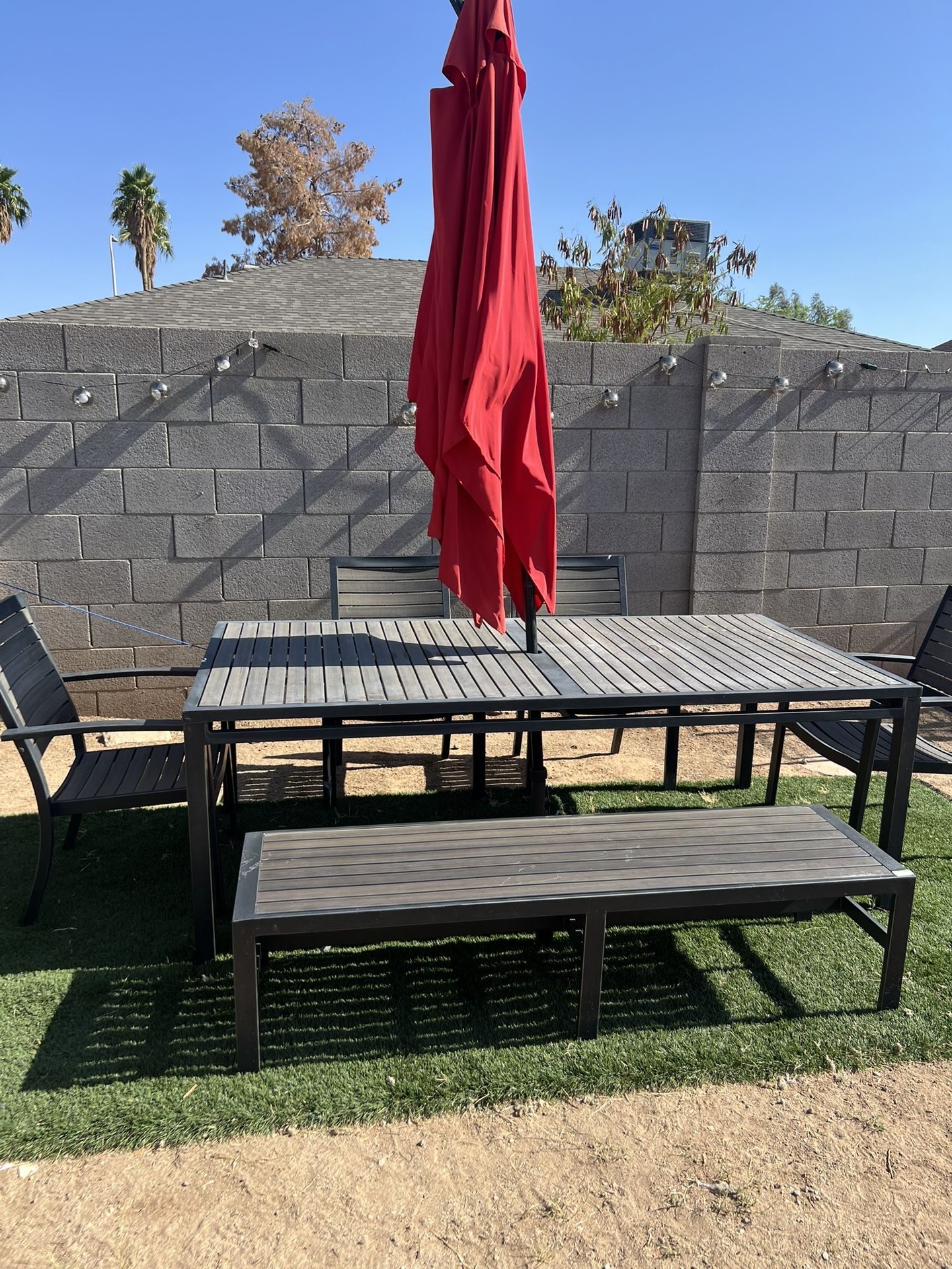 Set Patio Metal And Umbrella