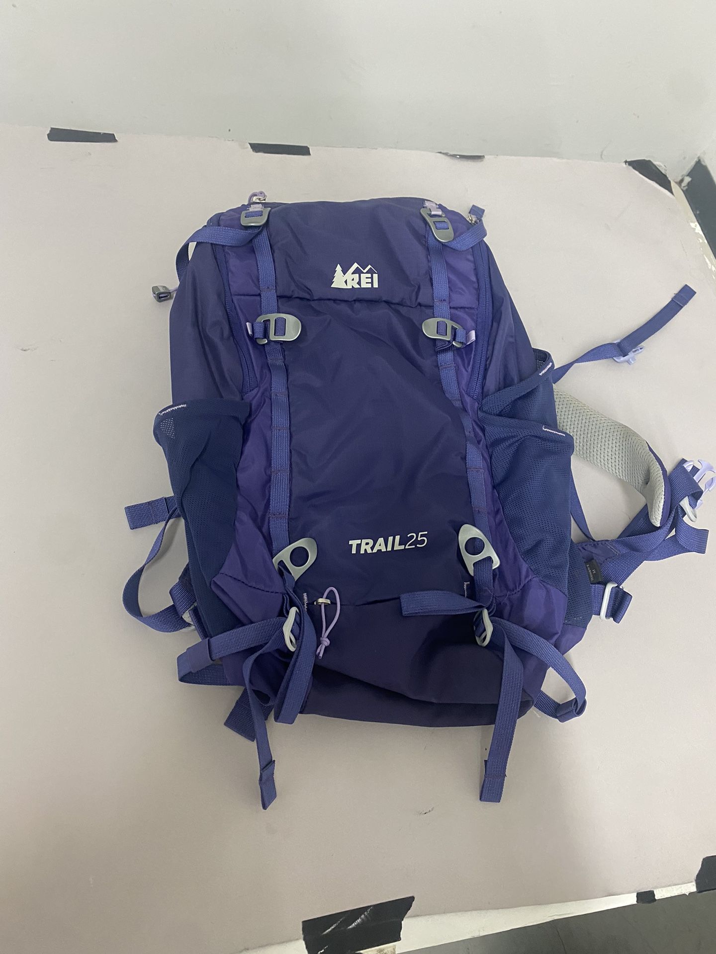 REI Trail 25 Pack for Sale in Los Angeles, CA OfferUp - Main Image