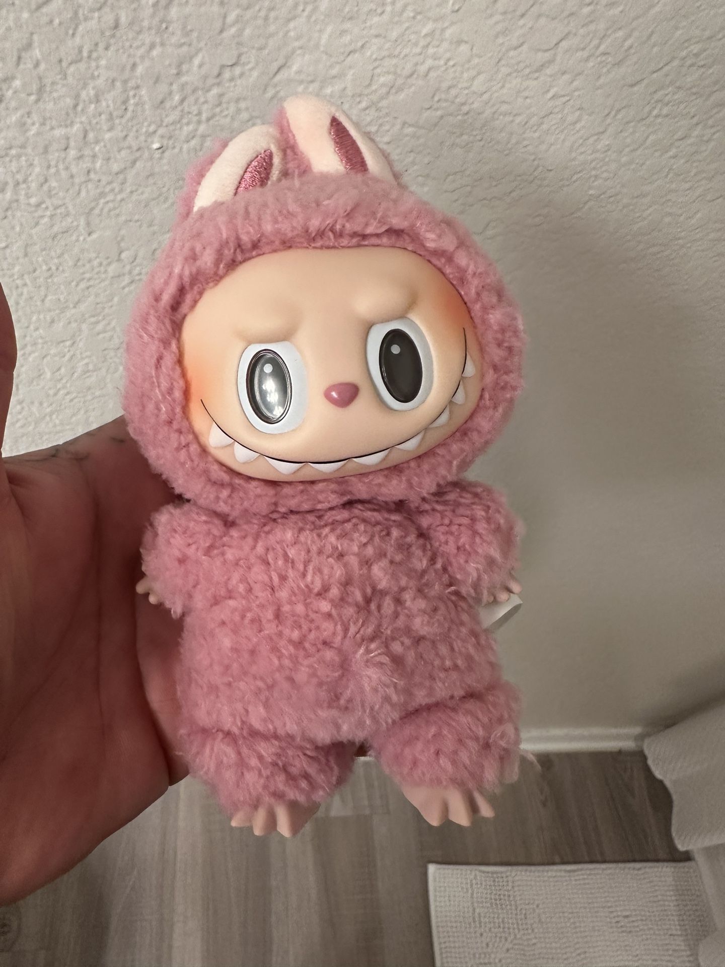 Brand New. Pink LaBuBu