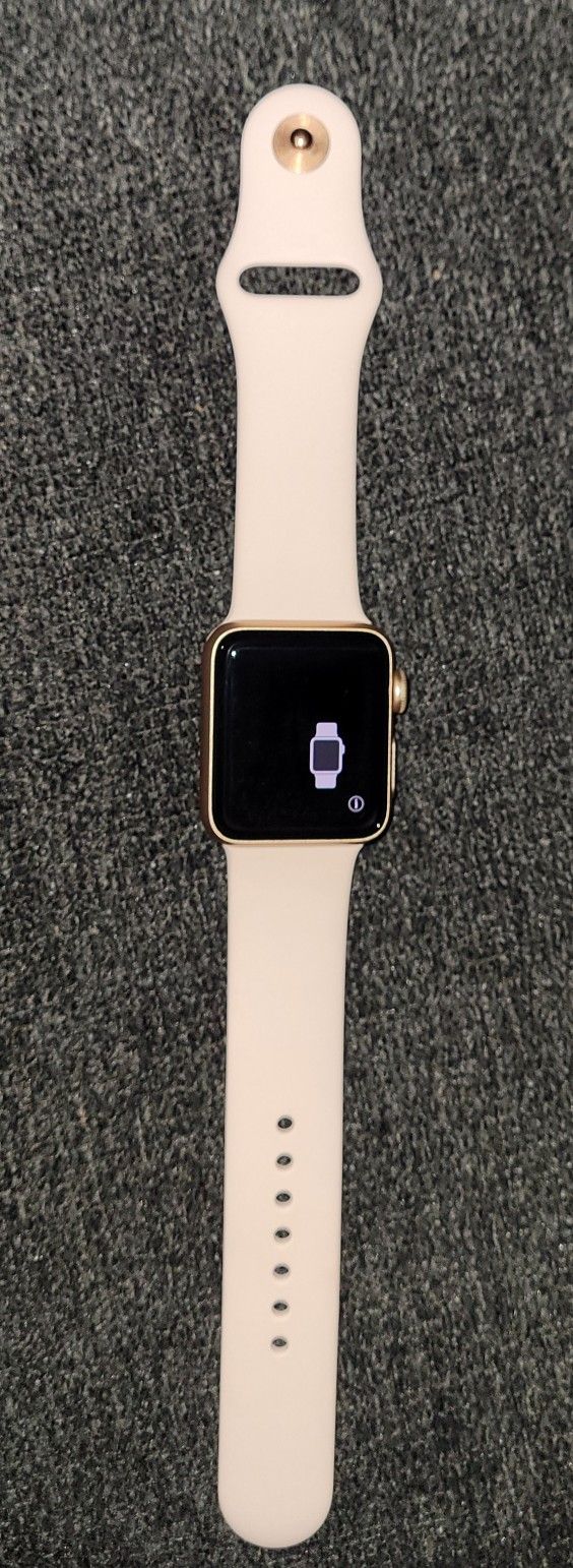 Apple Watch Series 3 (2017) GPS + Cellular 38 mm - Aluminium Pink - Sport band Pink