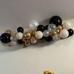 Free Balloon Garland 