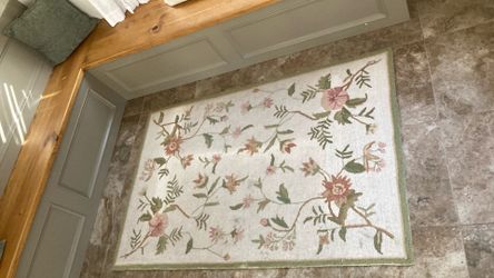 Area rug