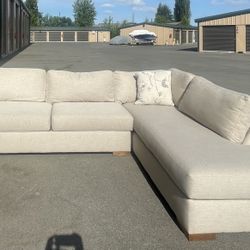 Sectional Couch 