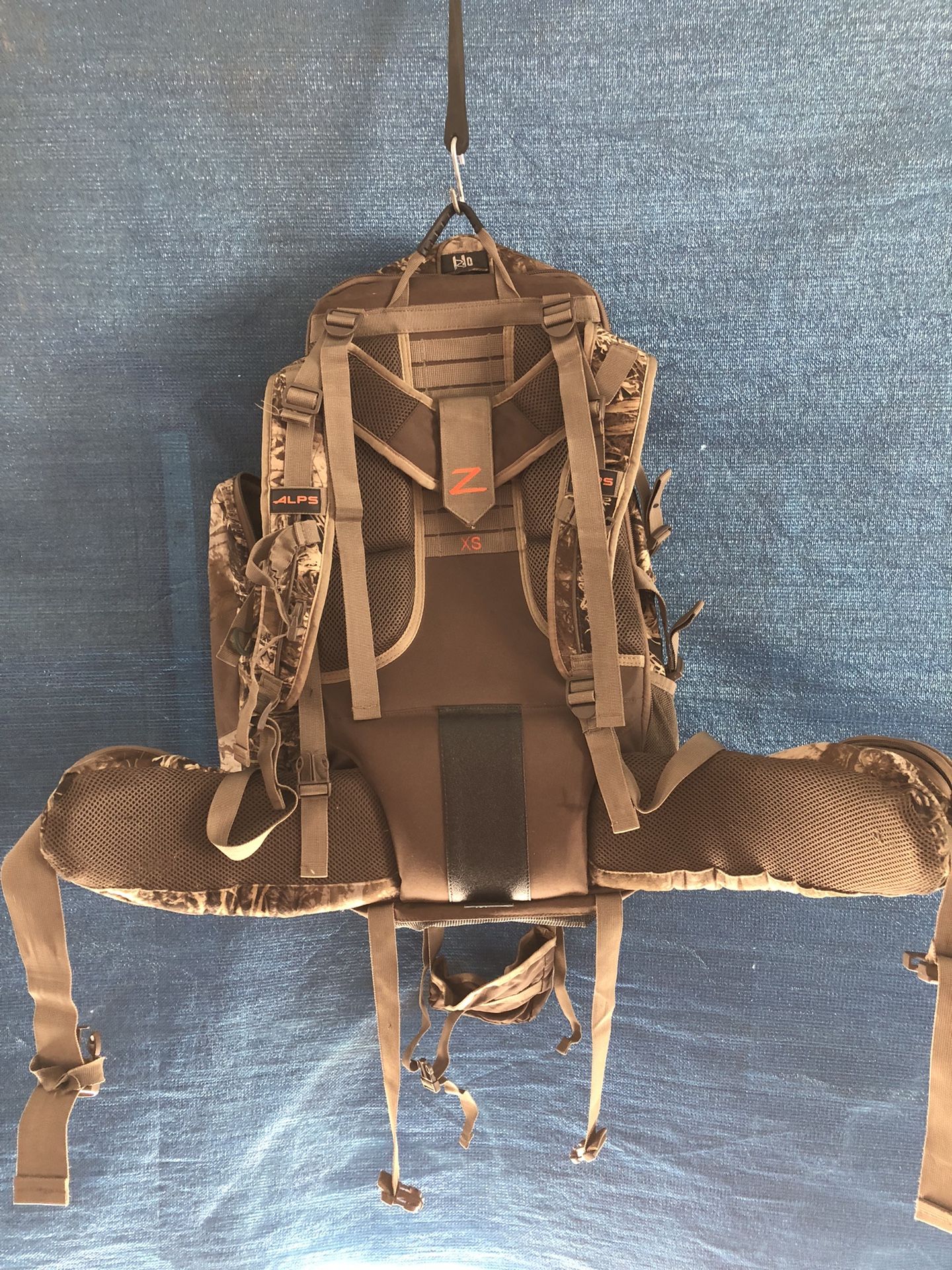 Alps outdoorZ Traverse ESP Hunting backpack 