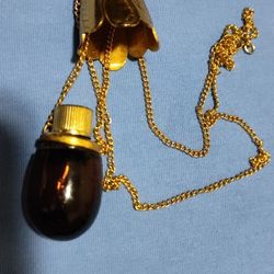 Avon Vintage Eggplant Necklace Excellent Condition 