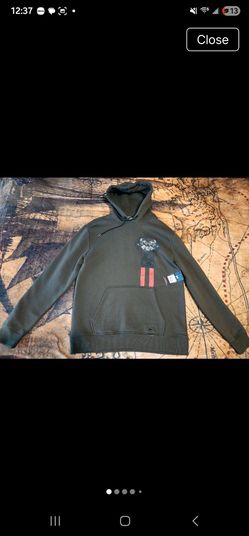 NWT Tapout MMA Skull Graphic Hoodie