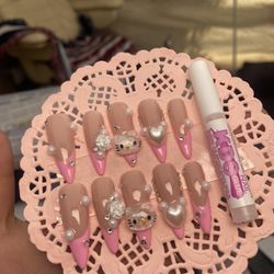 Press On Nails