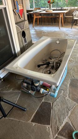 Jet Tub
