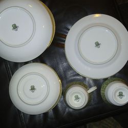 Nice And Elegant Sone China Made In Japan 22 Pieces 10 Bowls 5 Plates 7 Saucers And 2 Cups