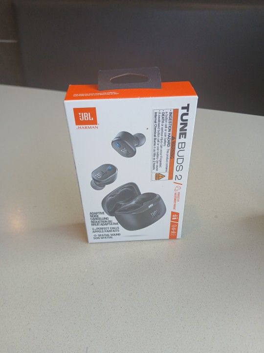 JBL Tune Buds2