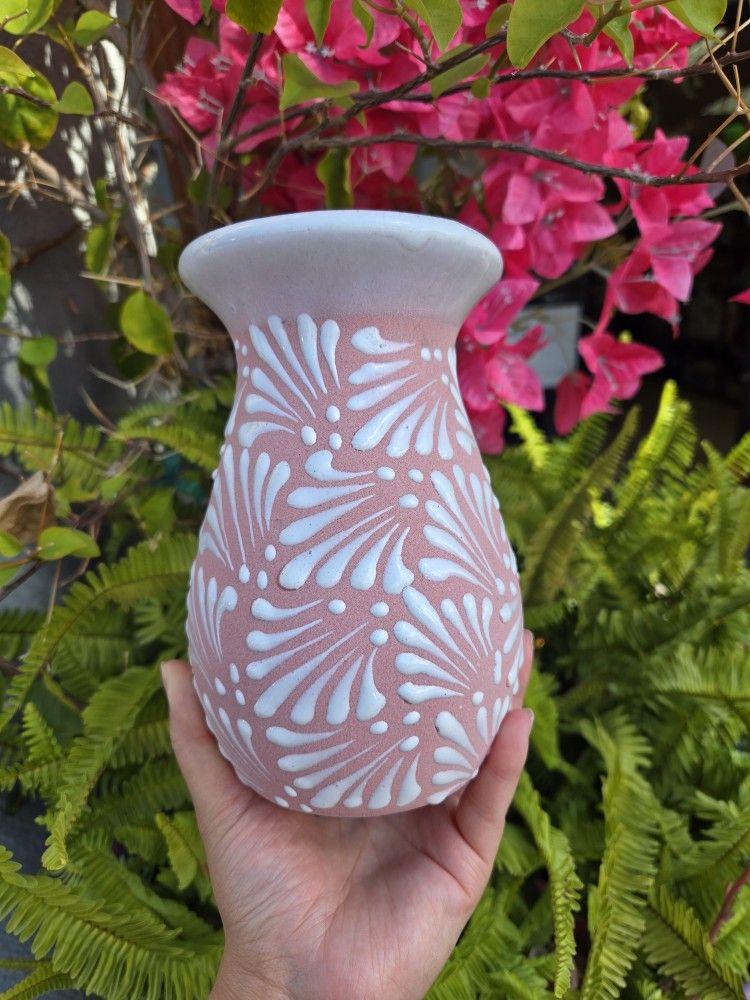 💥 Talavera Small Flower Vase 💐🩷🤍