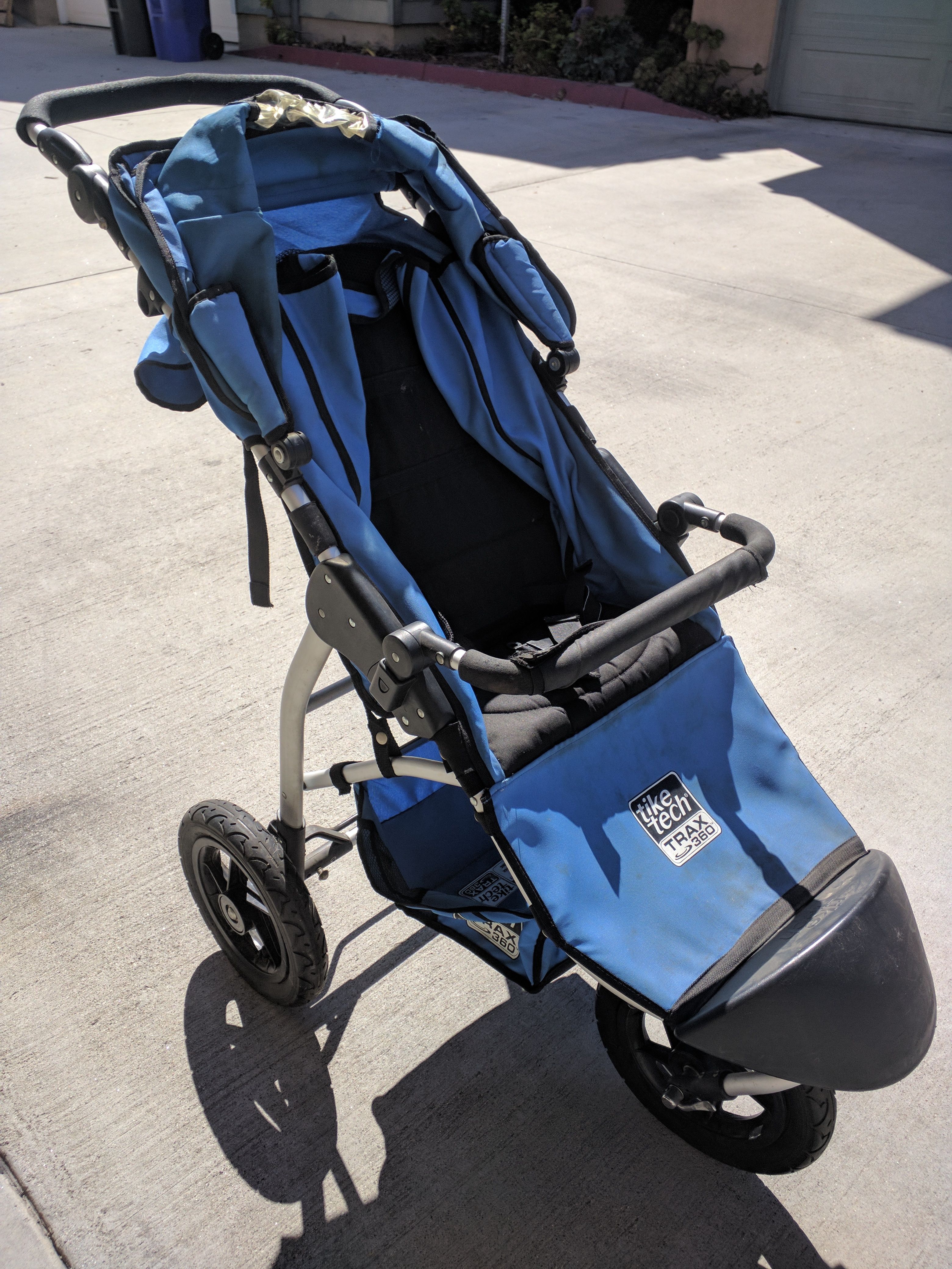 Tike Tech Trax 360 jogging stroller for Sale in Long Beach CA