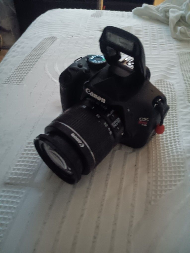 CANON REBEL T1I CAMERA DS126311