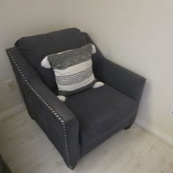 Living Room Chair & Ottoman