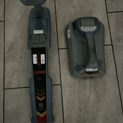 Pipe Locater RD7100 & TX 10 Signal Transmitter