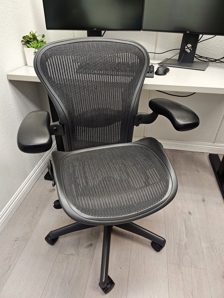 HERMAN MILLER AERON CHAIRS SIZE B WITH LUMBAR SUPPORT