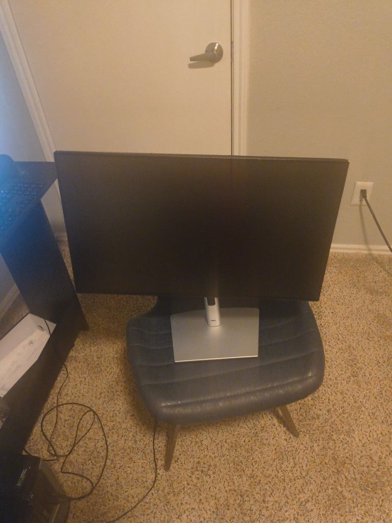 2 Dell Monitors