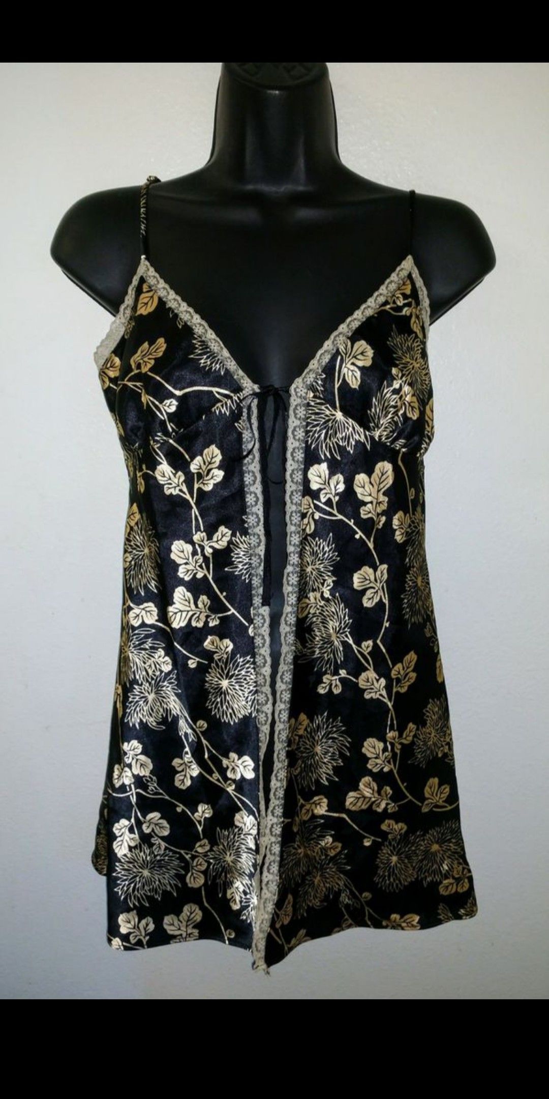 Sexy Victoria's Secret lingerie nightgown black and gold