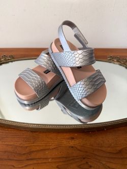 Mini Melissa Silver Textured Two-Strap Platform Sandals 🌷