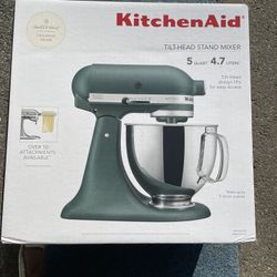 Kitchen Aid Mixer *EXCLUSIVE*