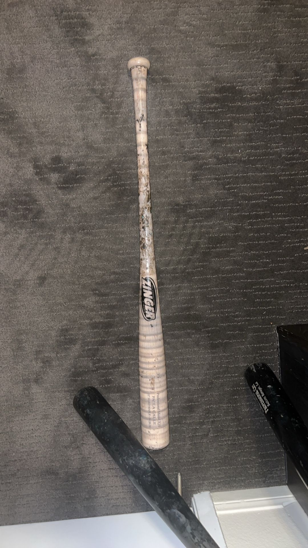 Custom Zinger Bat