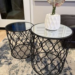 2 Nested tables with glass mirror top