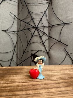 Betty Boop Figurine with Red Heart