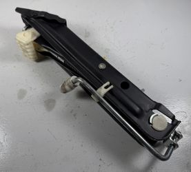 BMW M3 330ci 325ci CAR FLOOR LIFT JACK e46 330i 325i
