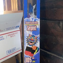 Super Sized Kite , Serpent