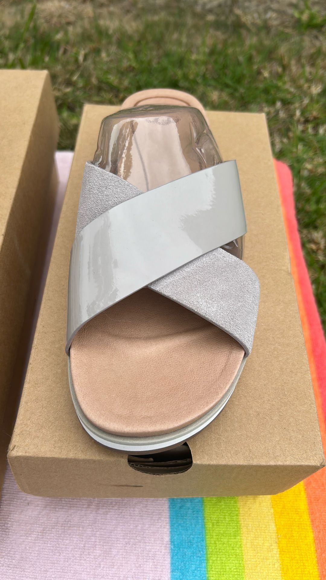 UGG SANDALS