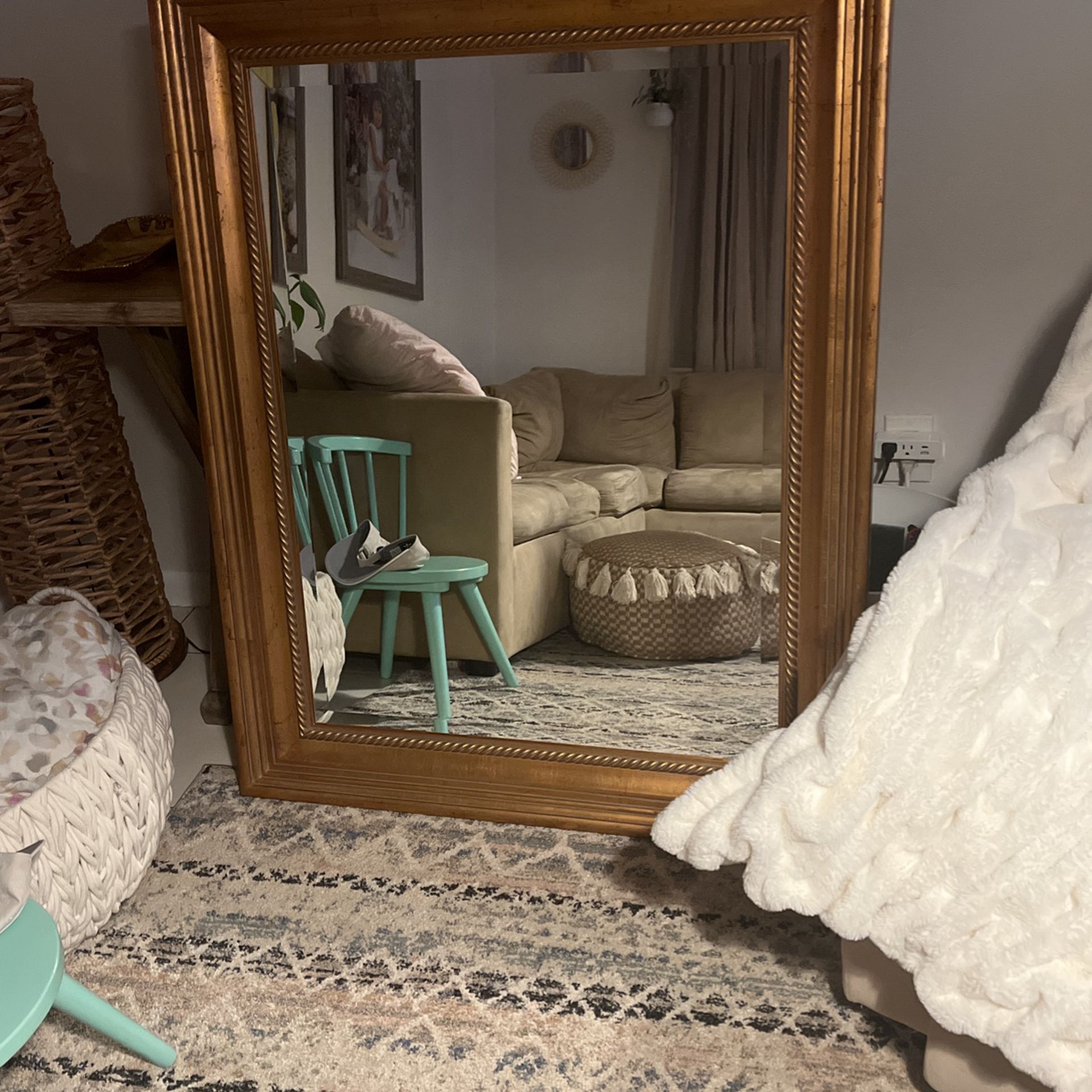 Beautiful Great condition Wall Mirror 