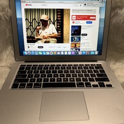 MACBOOK AIR i5 1.3GHz 13.3-INCH 4GBRAM 128GB SILVER WIFI ONLY (MD760LL/A) [MID-2013] 