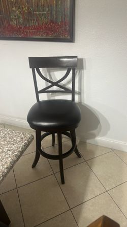 2 Bar Stools