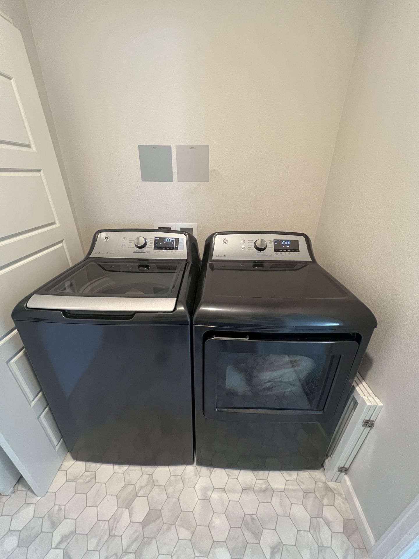 General Electric  washer and dryer Combo