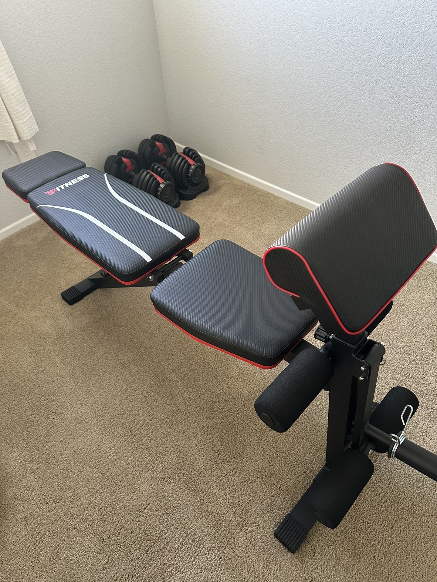 Weight bench and adjustable dumbbells