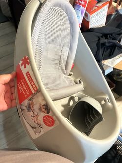 Skip Hop 3-Stage baby bath tub