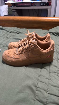 Nike Supreme AF1 size 9
