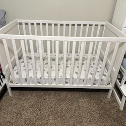 Used Baby Crib For Sale With Mattress
