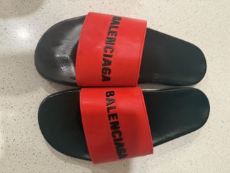 Balenciaga Pool Slides