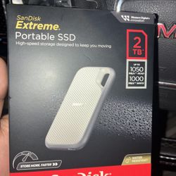 Sandisk 2TB Extreme Portable SSD NEW